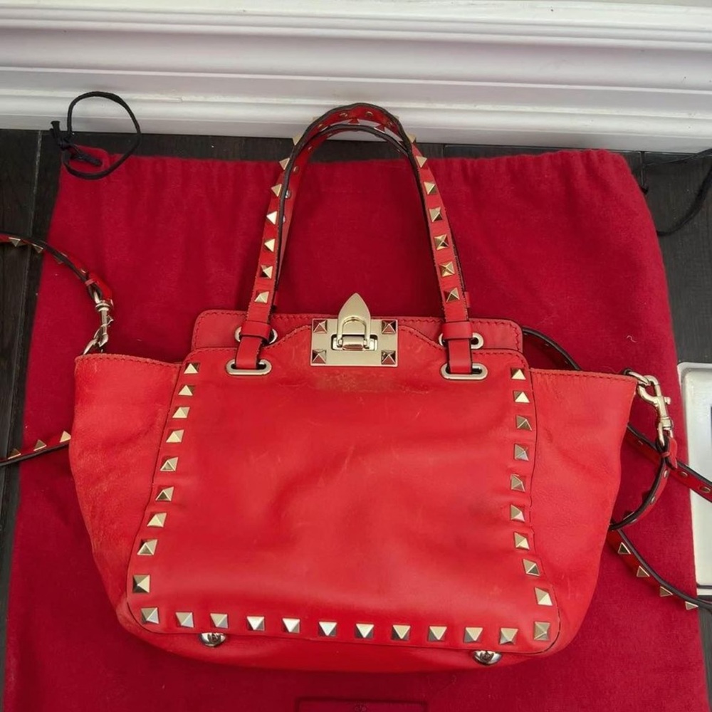 Authentic 💯 Valentino Rockstud Bag 💼